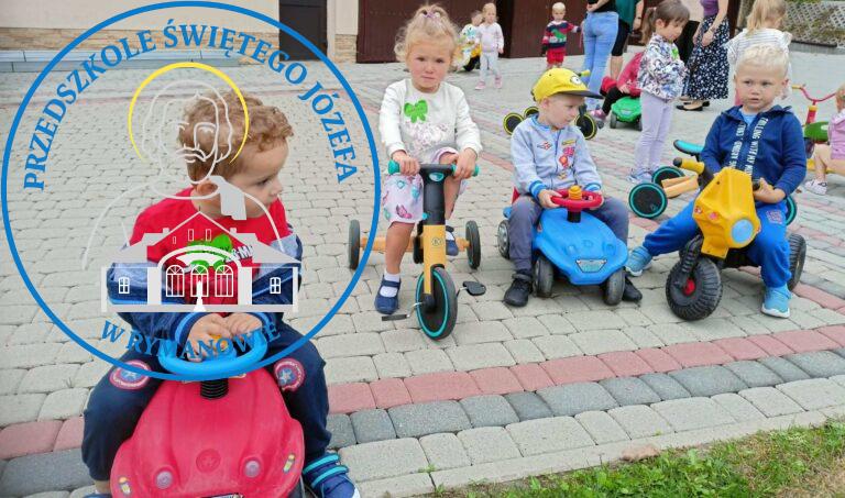 Pierwsze dni w przedszkolu (11)